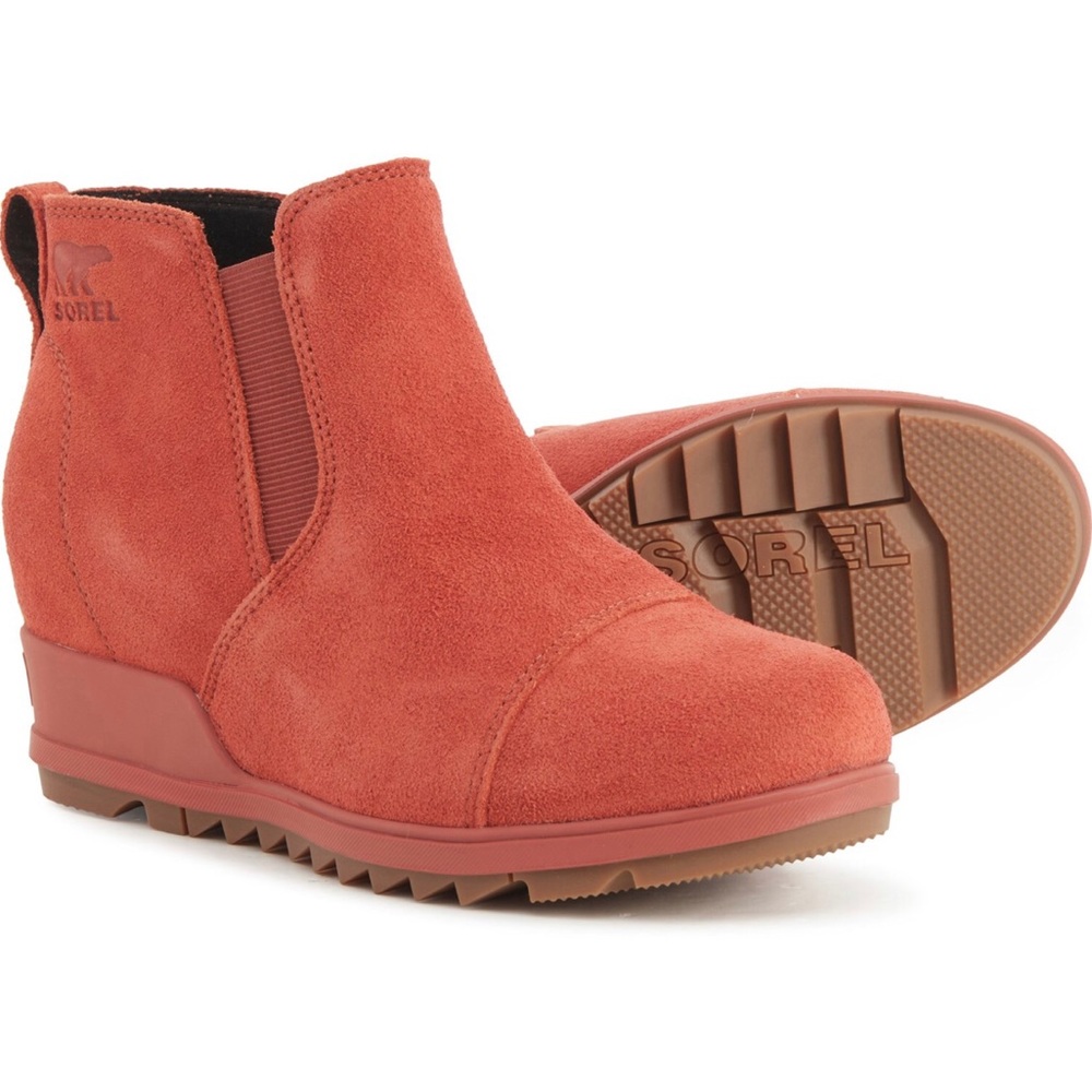 Sorel Evie Pull On Suede Bootie size 9.5 Red